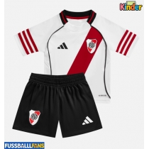 River Plate Heimtrikotsatz Kinder 2025-26 Kurzarm (+ Kurze Hosen)